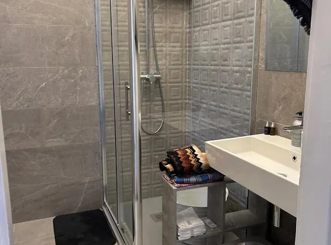 La Famiglia Apartment